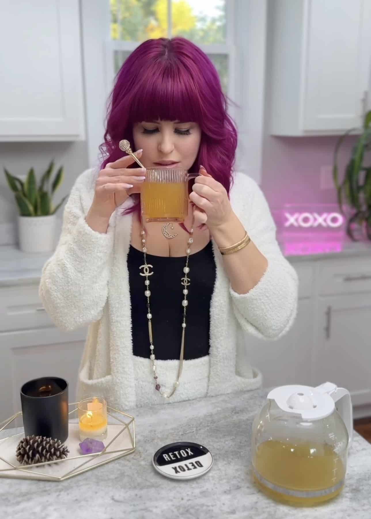 Kardashian Apple Tea (itâs worth the hype)